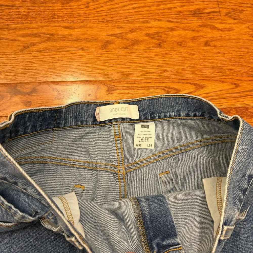 Levis tag says